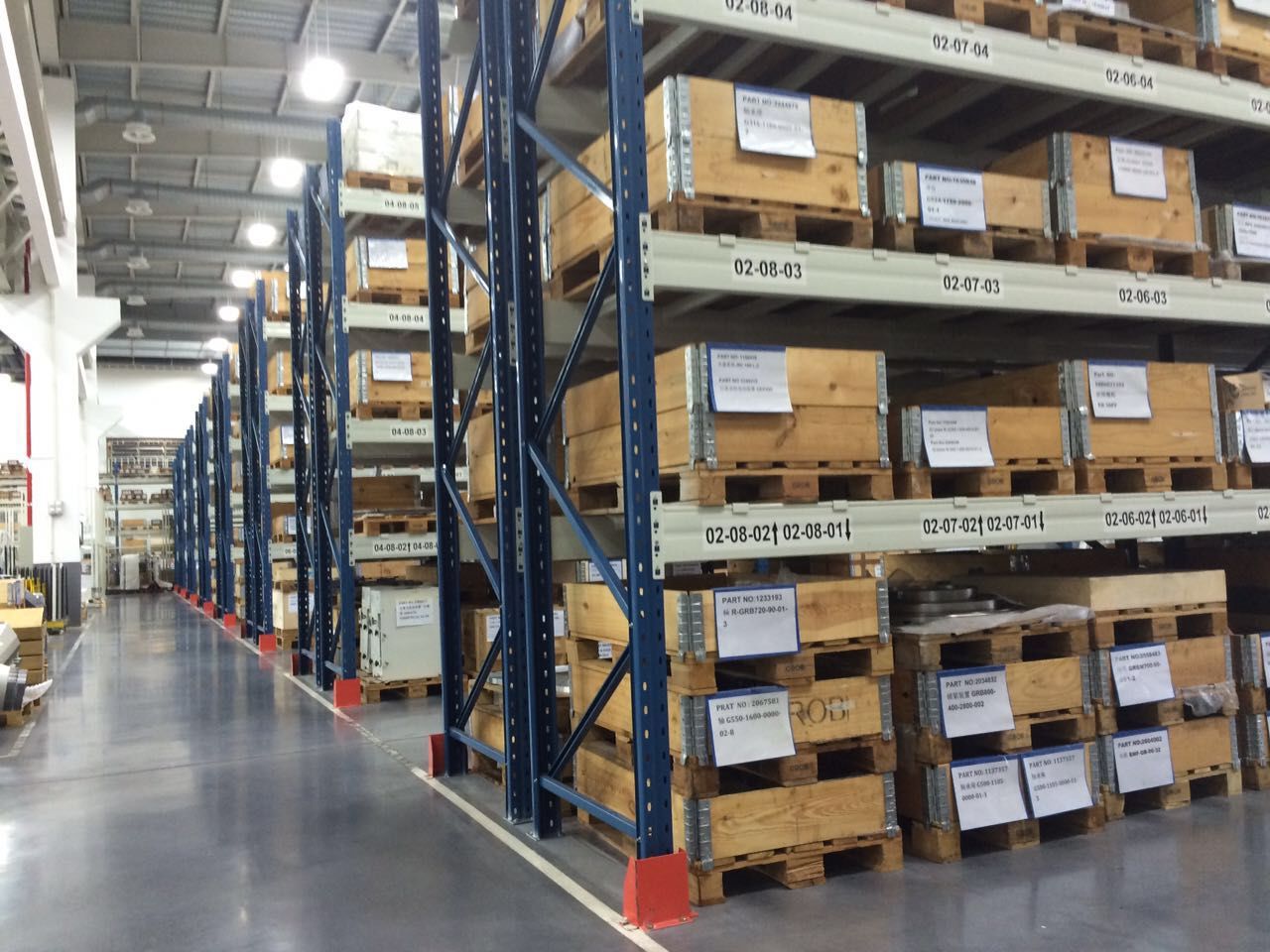Warehousing logistics packaging case